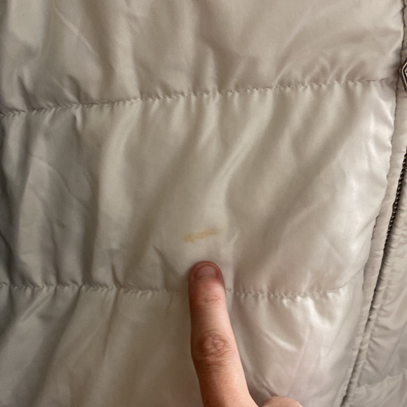 Volcom size large hoodie good condition has one makeup stain super warm - Picture 4 of 4